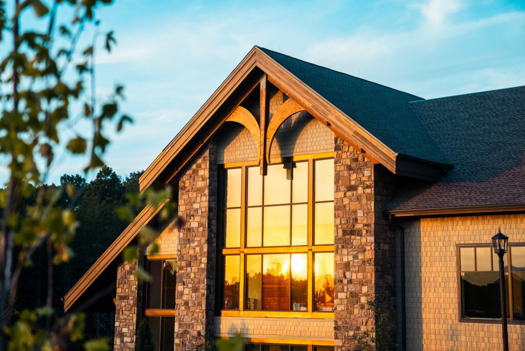 Dollywood’s Heartsong Lodge Named One Of National Geographic’s “Hotels We Love For 2024” 380961947_712949944210473_6056319126703019722_n