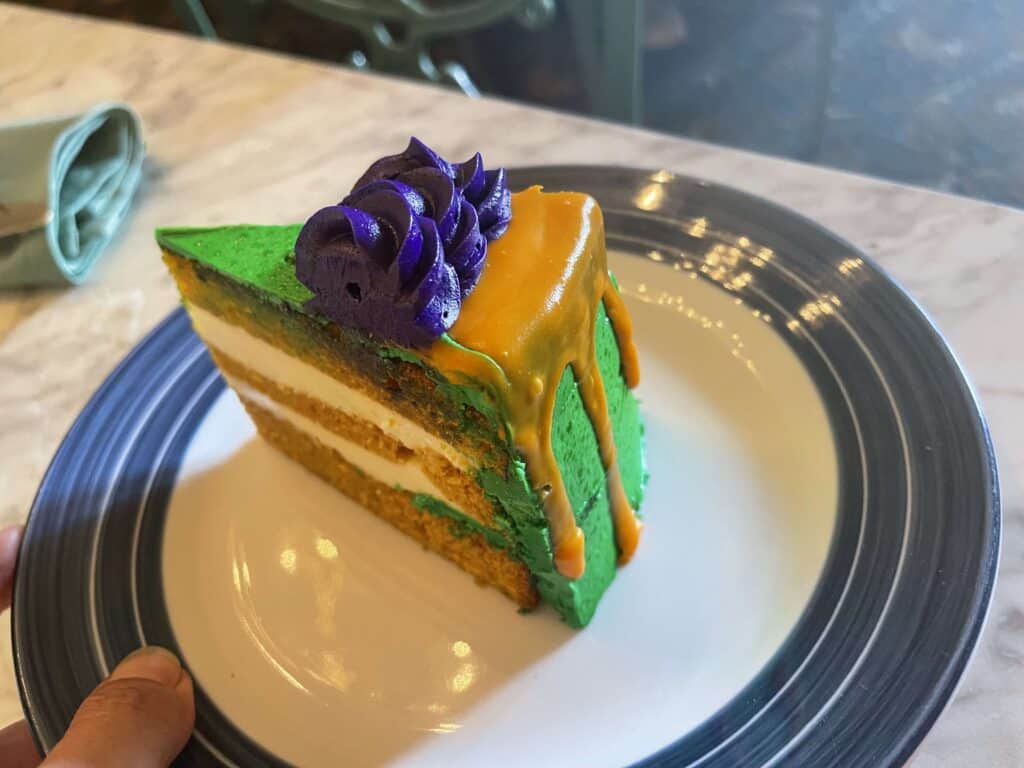 Spooky Halloween Menu Debuts at Magic Kingdom's Plaza Restaurant plaza halloween menu cake